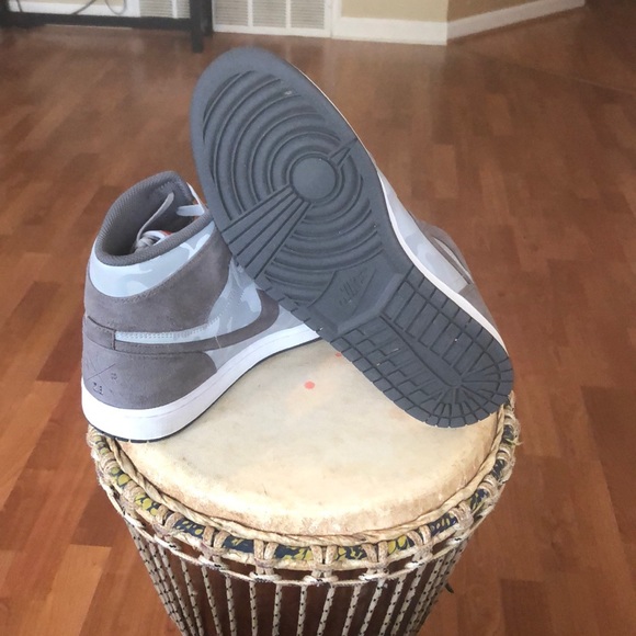 Air Jordan 1 Retro High Camo Wolf Gray AA3993-027 - Picture 6 of 8